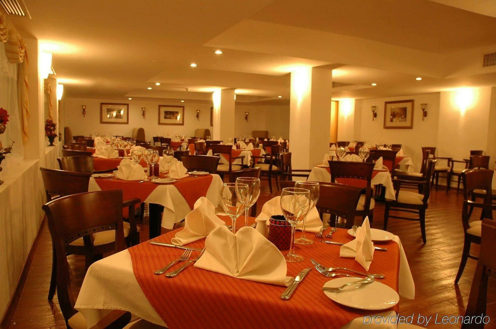 Ocean View Cancun Arenas Restaurant bilde